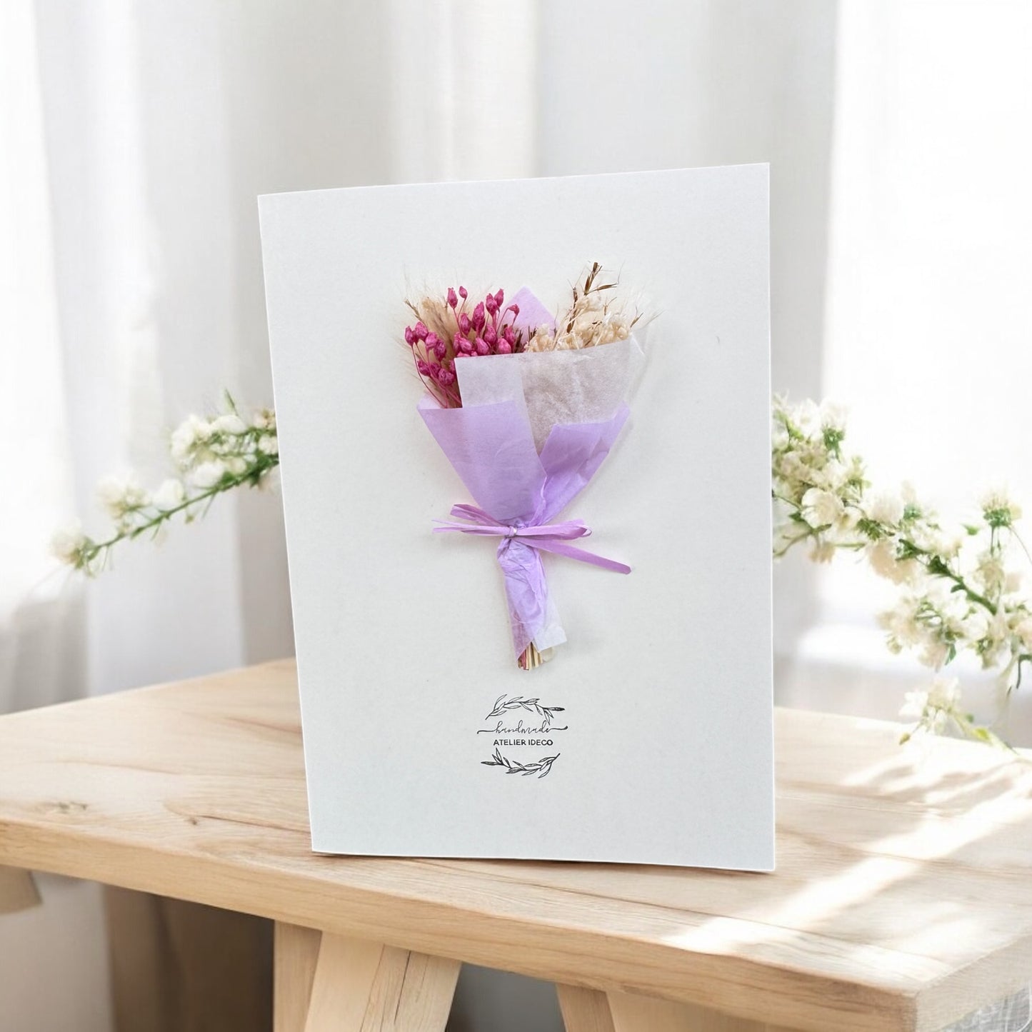 Carte de vœux avec mini bouquet de fleurs séchées – Artisanale et florale