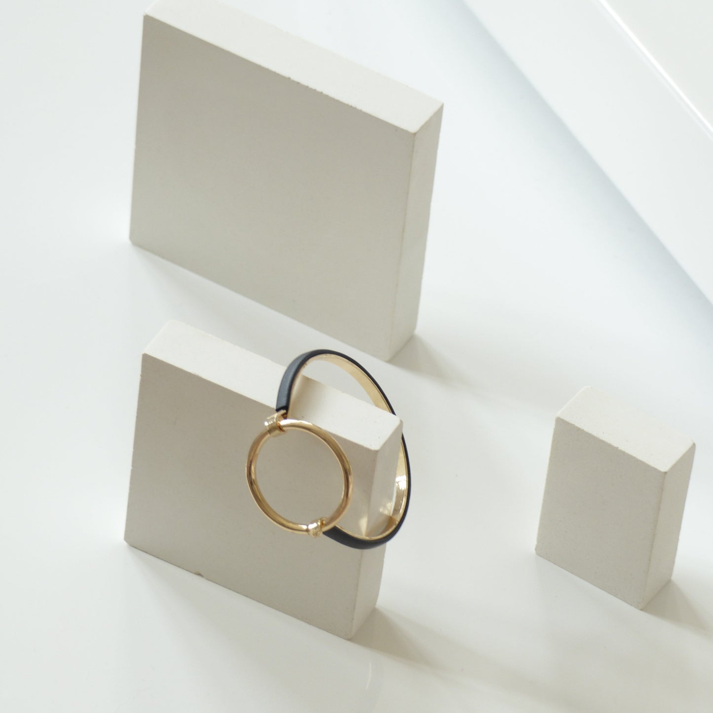 Présentoir bijoux en béton blanc - Set 3 pièces- Atelier IDeco