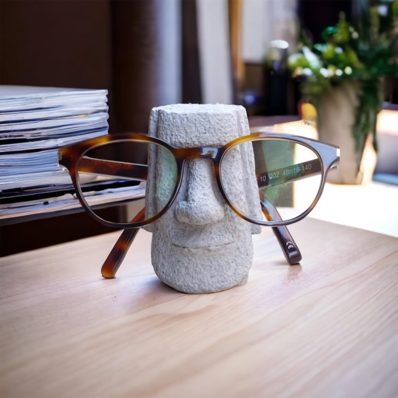 Moaï Repose lunettes fabriqué à la main en Bretagne – Atelier IDeco
