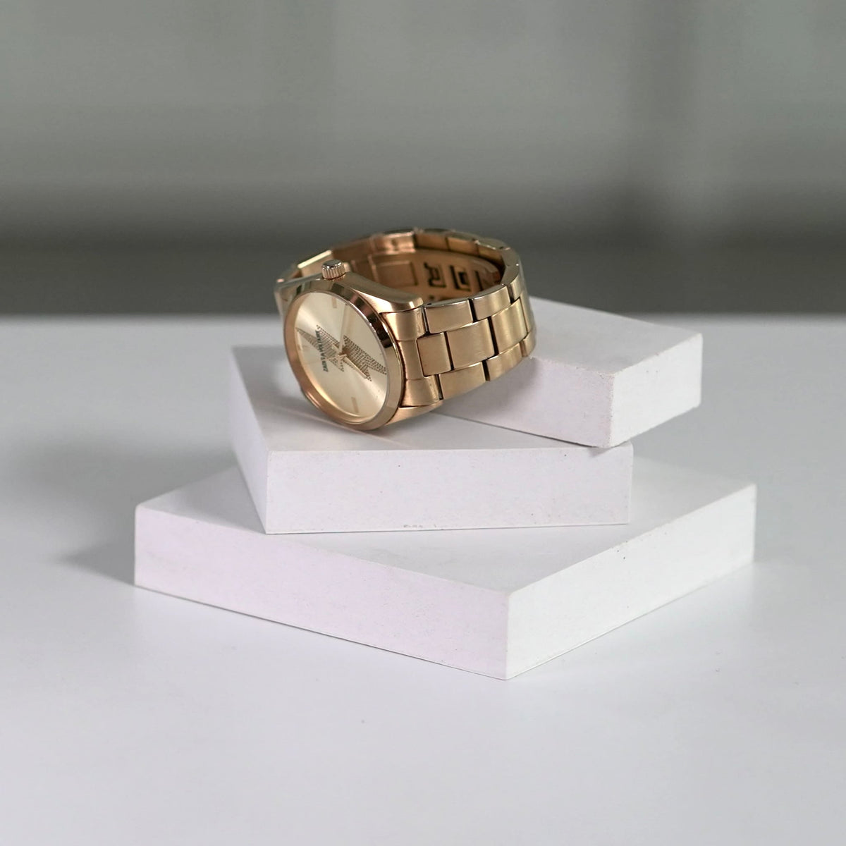 Présentoir bijoux en béton blanc – Set 2 carrés & 1 rectangle