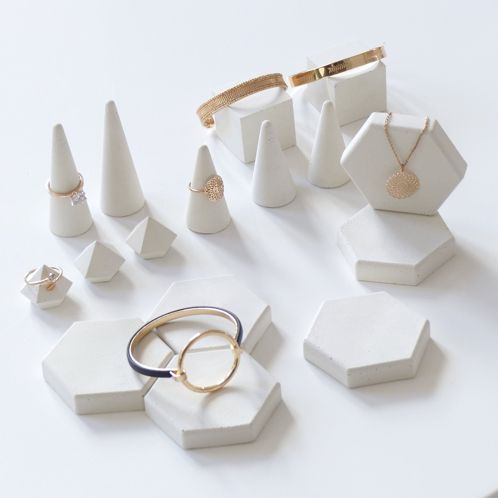 Présentoirs à bijoux blanc pour professsionnels
